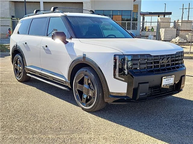 New 2027 Glacial White KIA X-Line SX All-Wheel Drive image 4