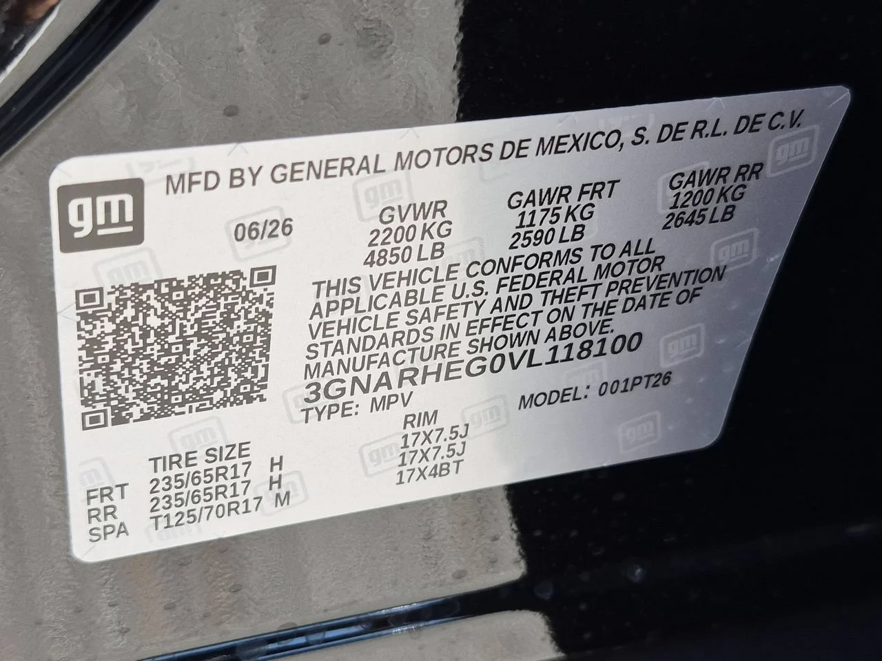 New 2027 Mosaic Black Metallic Chevrolet LT image 34