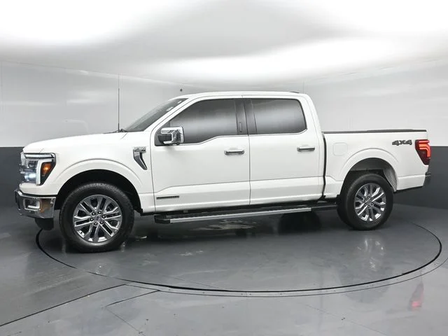 Used 2024 White Ford Lariat image 4