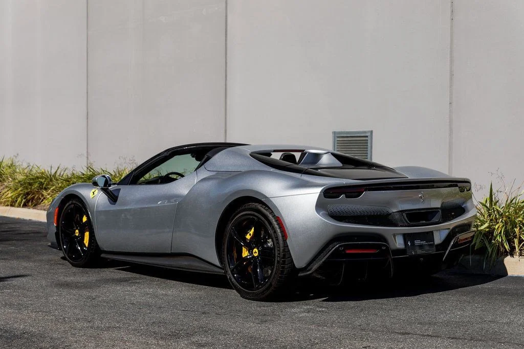 Used 2024 Sanusilver Ferrari  image 3