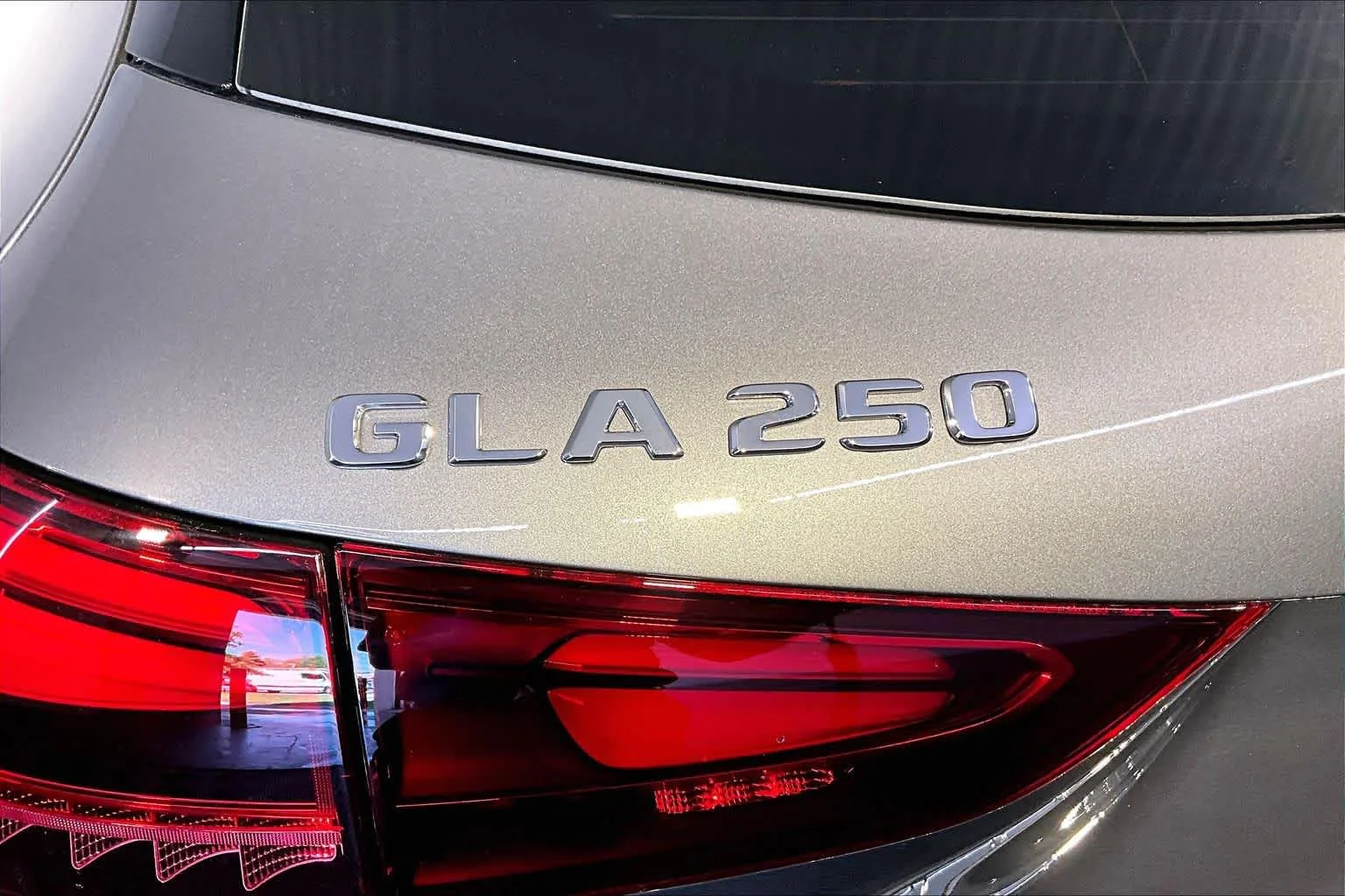 New 2026 Mountain Grey Metallic Mercedes-Benz GLA 250 image 6