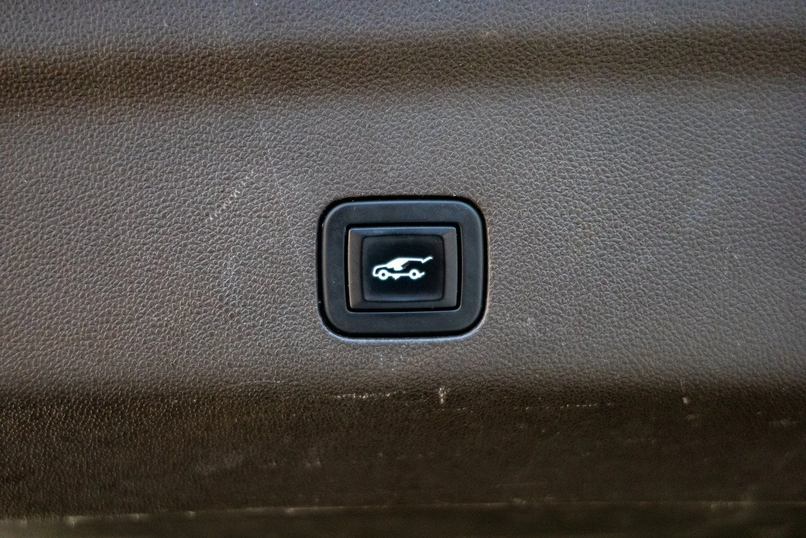 Used 2021 Gray Chevrolet LT image 24