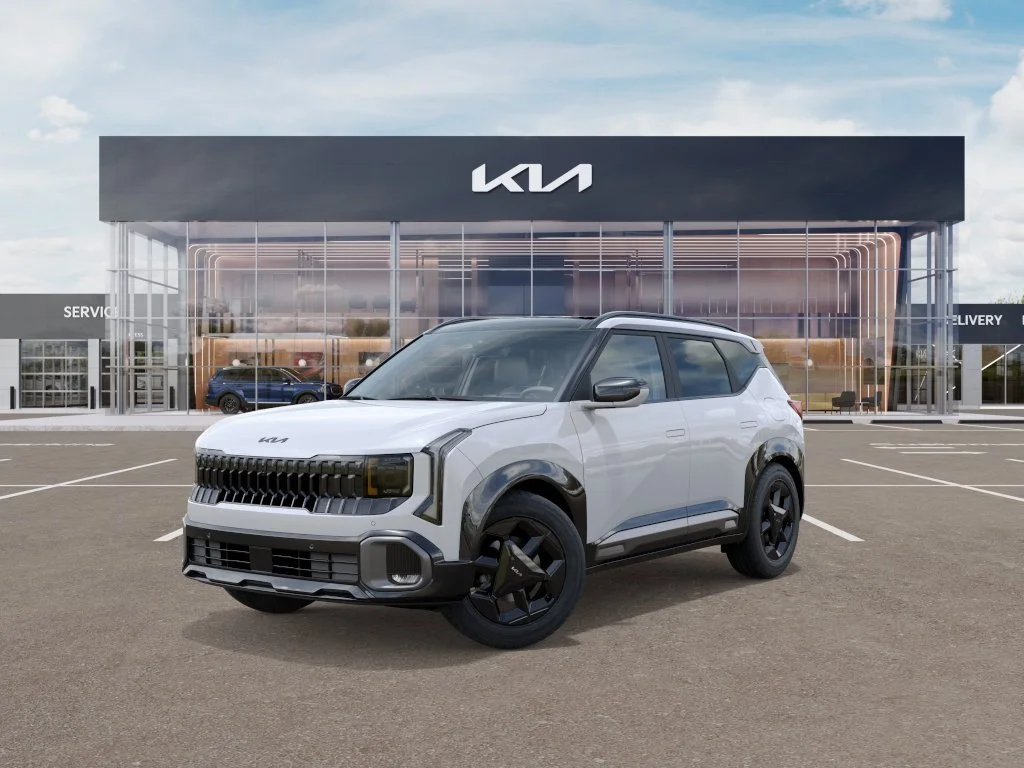 New 2027 White Pearl Kia X-Line S image 1