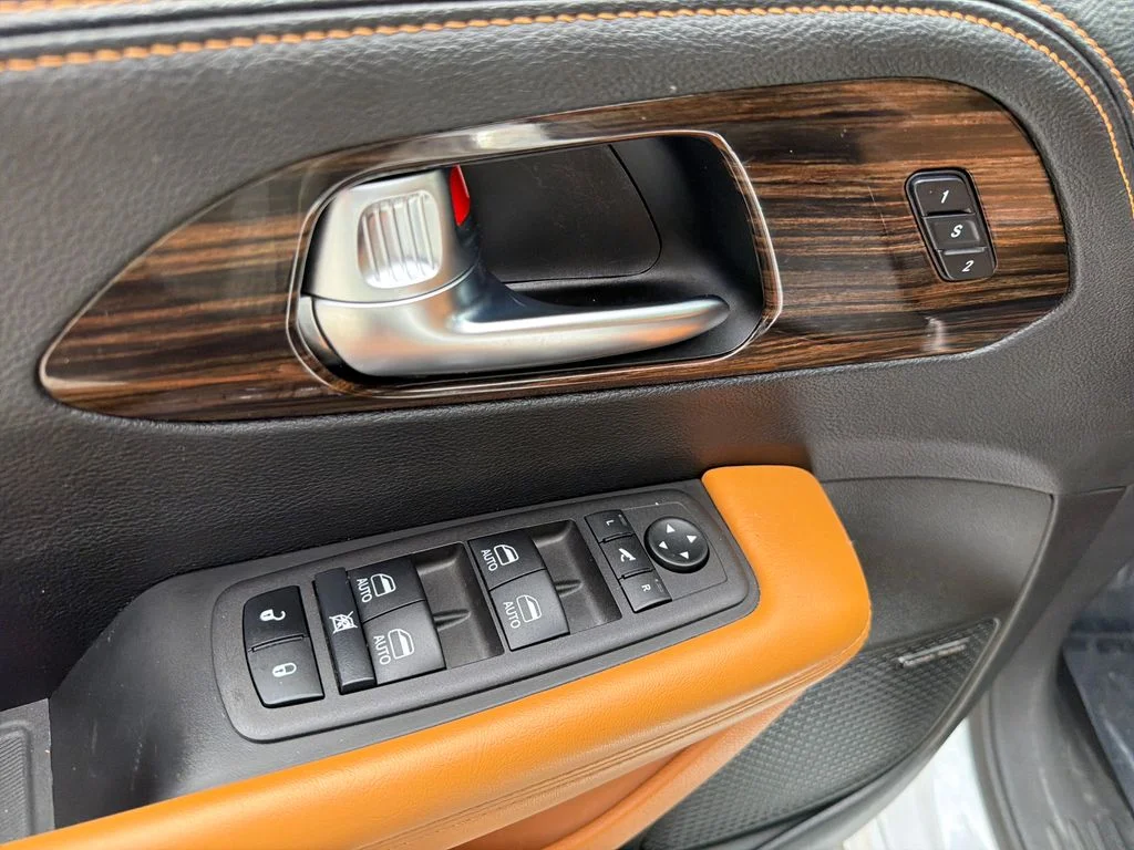 2023 Chrysler Pacifica Hybrid Pinnacle - Photo 20
