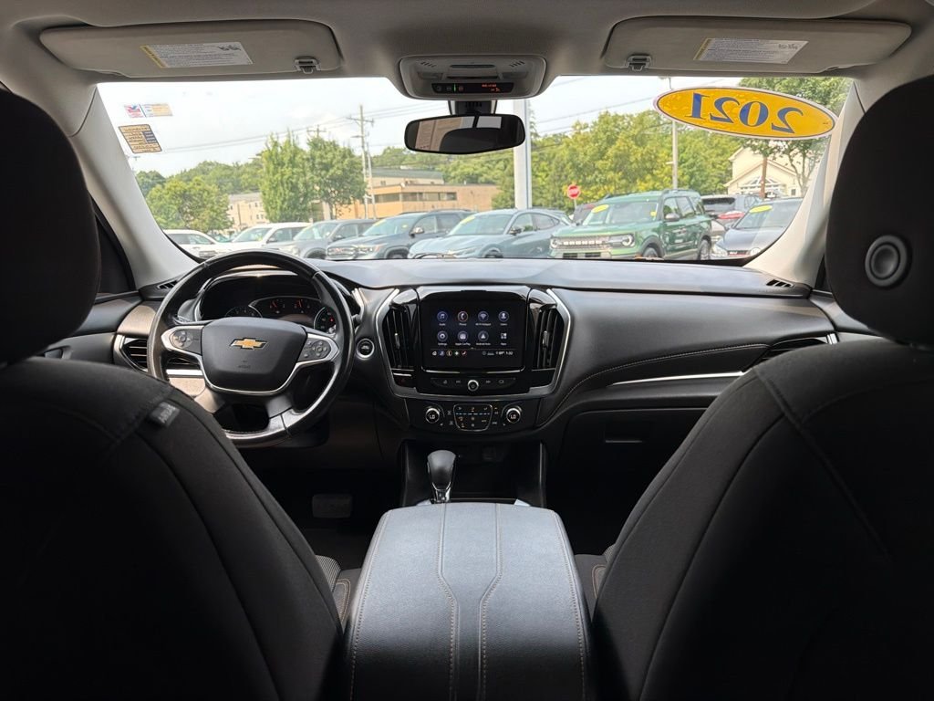Used 2021 Gray Chevrolet LT image 18