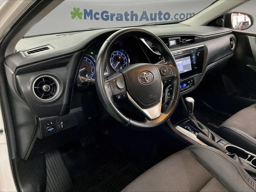 Used 2019 White Toyota SE image 17