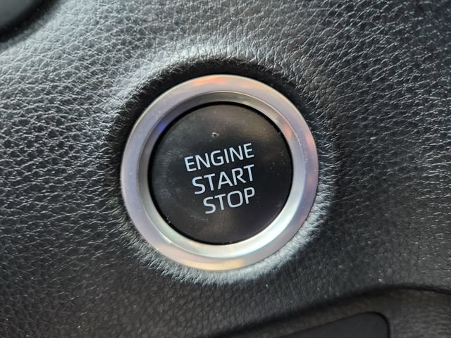 Used 2022 Gray Toyota SR5 image 8