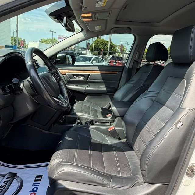 Used 2022 White Honda EX-L image 31