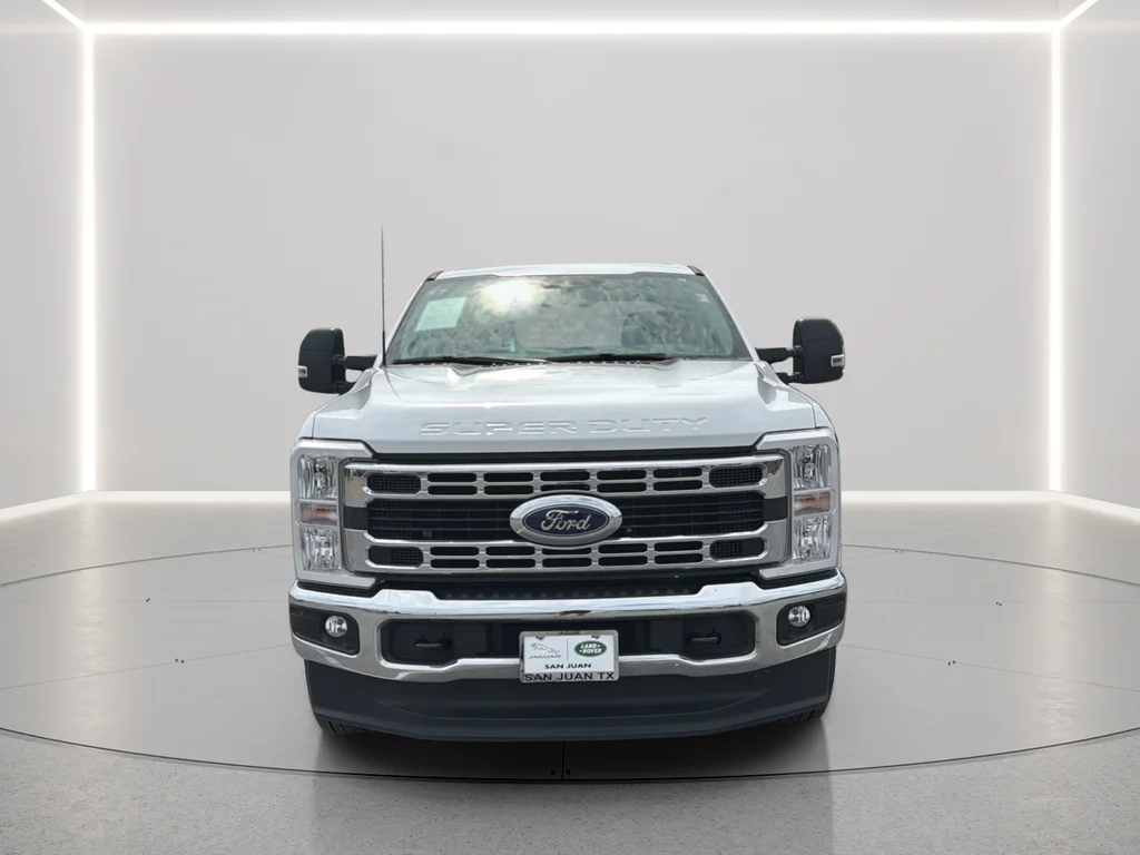 Used 2025 White Ford XLT image 11