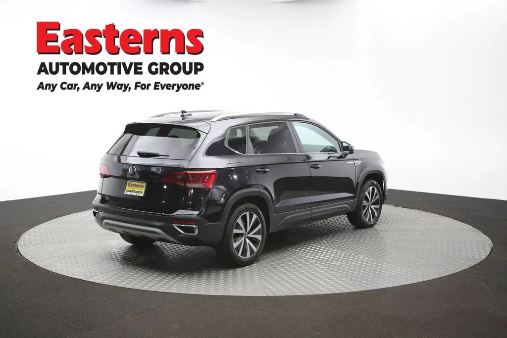 Used 2022 Black Volkswagen 1.5T SE image 37