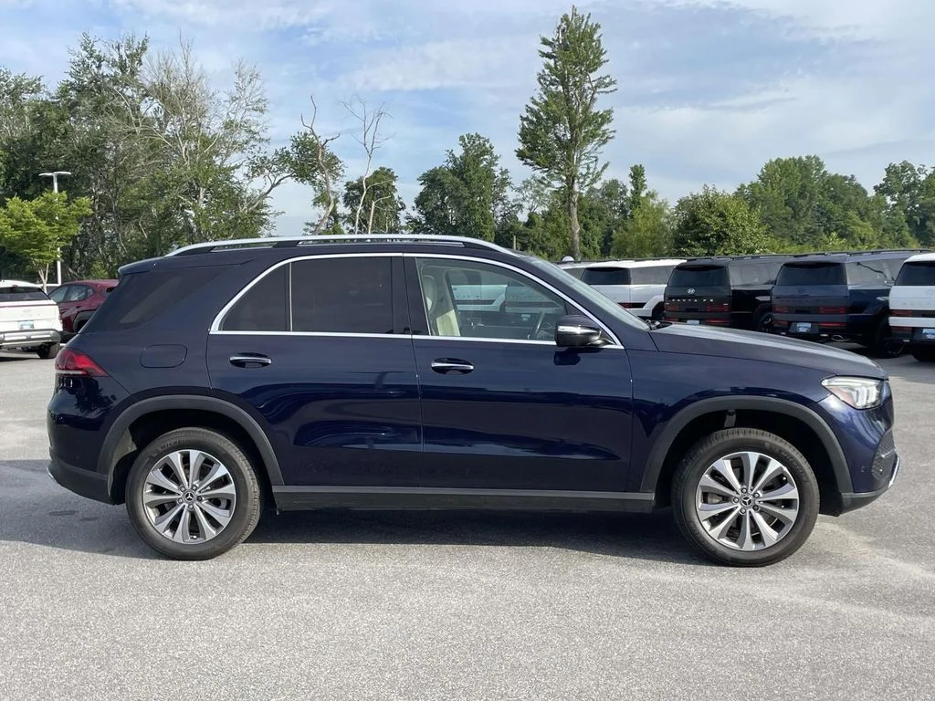 Used 2022 Lunar Blue Metallic Mercedes-Benz GLE350 image 30