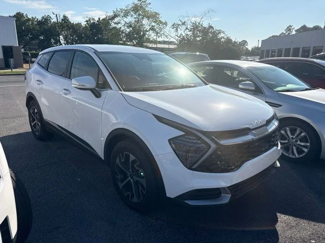 Used 2025 White Kia EX image 1