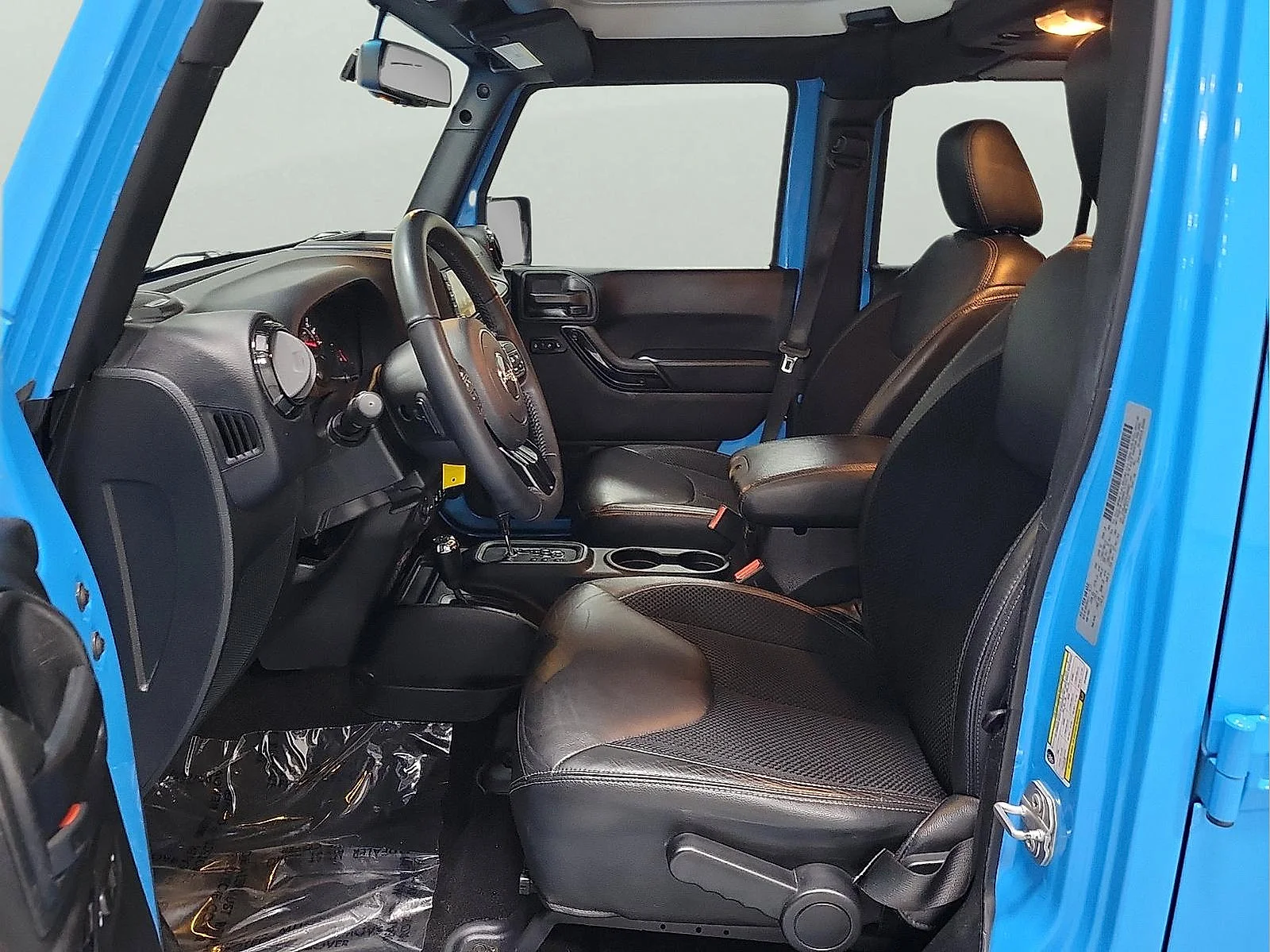 Used 2017 Chief Clearcoat Jeep Winter image 11