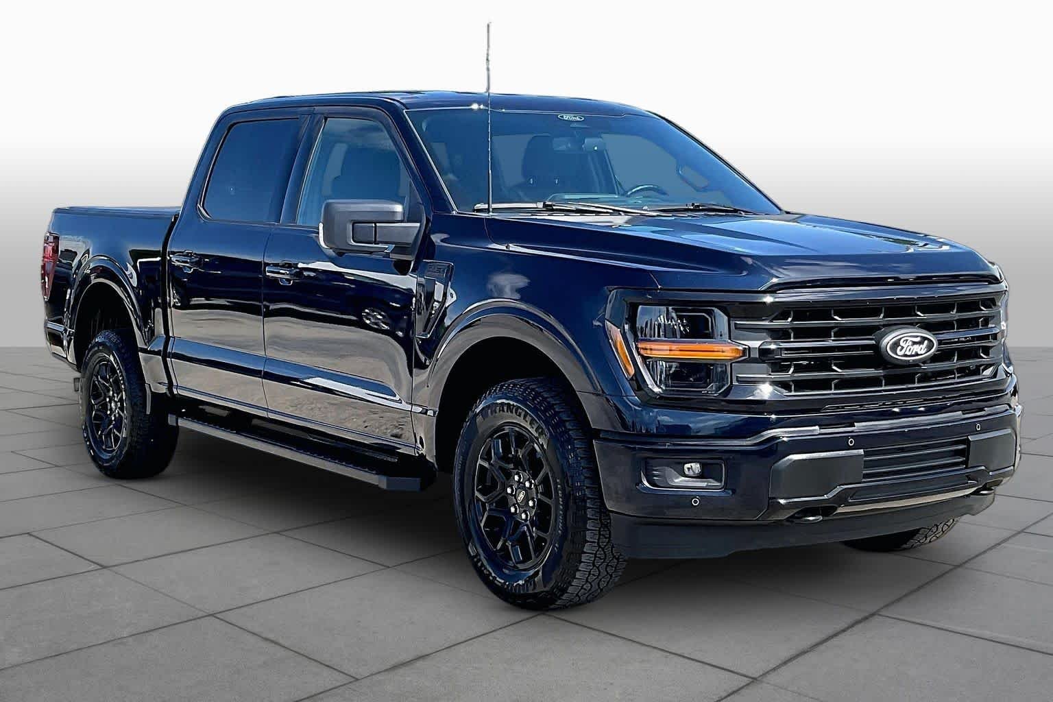 Used 2025 Antimatter Blue Metallic Ford XLT image 3