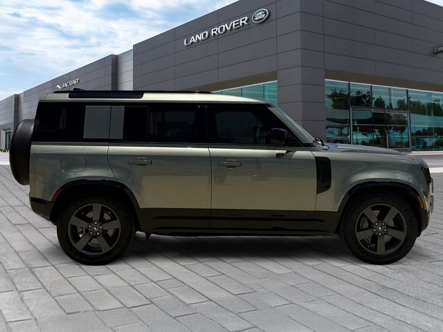 Certified Used 2025 Green Land Rover X-Dynamic SE image 6