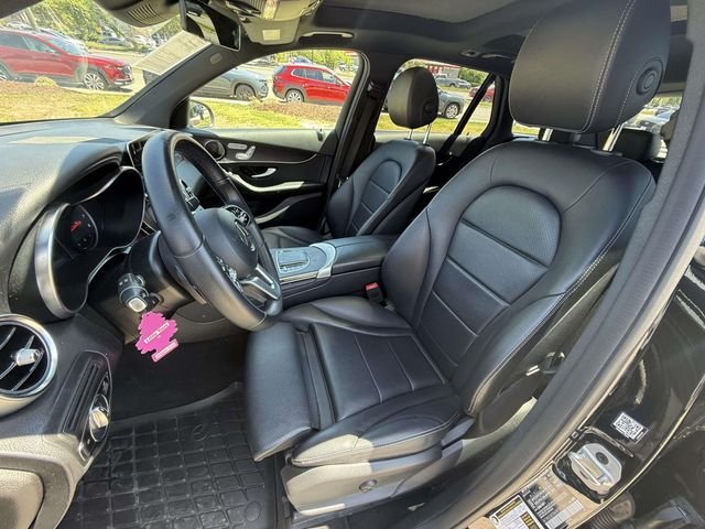 Used 2022  Mercedes-Benz GLC 300 image 14