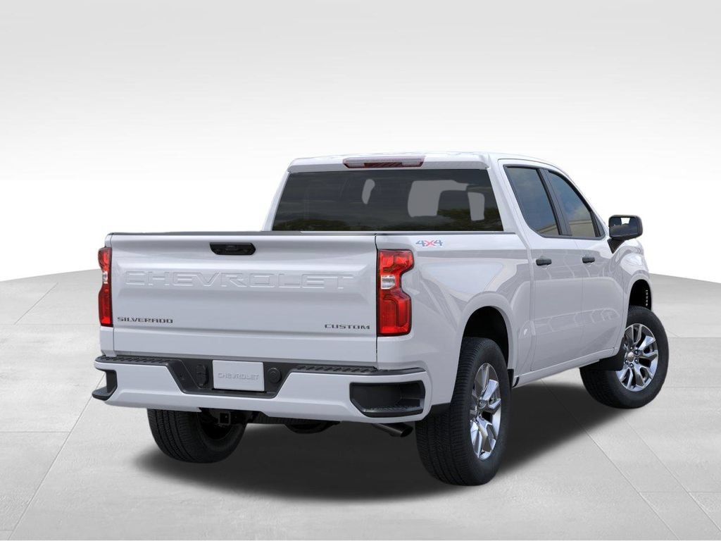 New 2026 Summit White Chevrolet Custom image 4