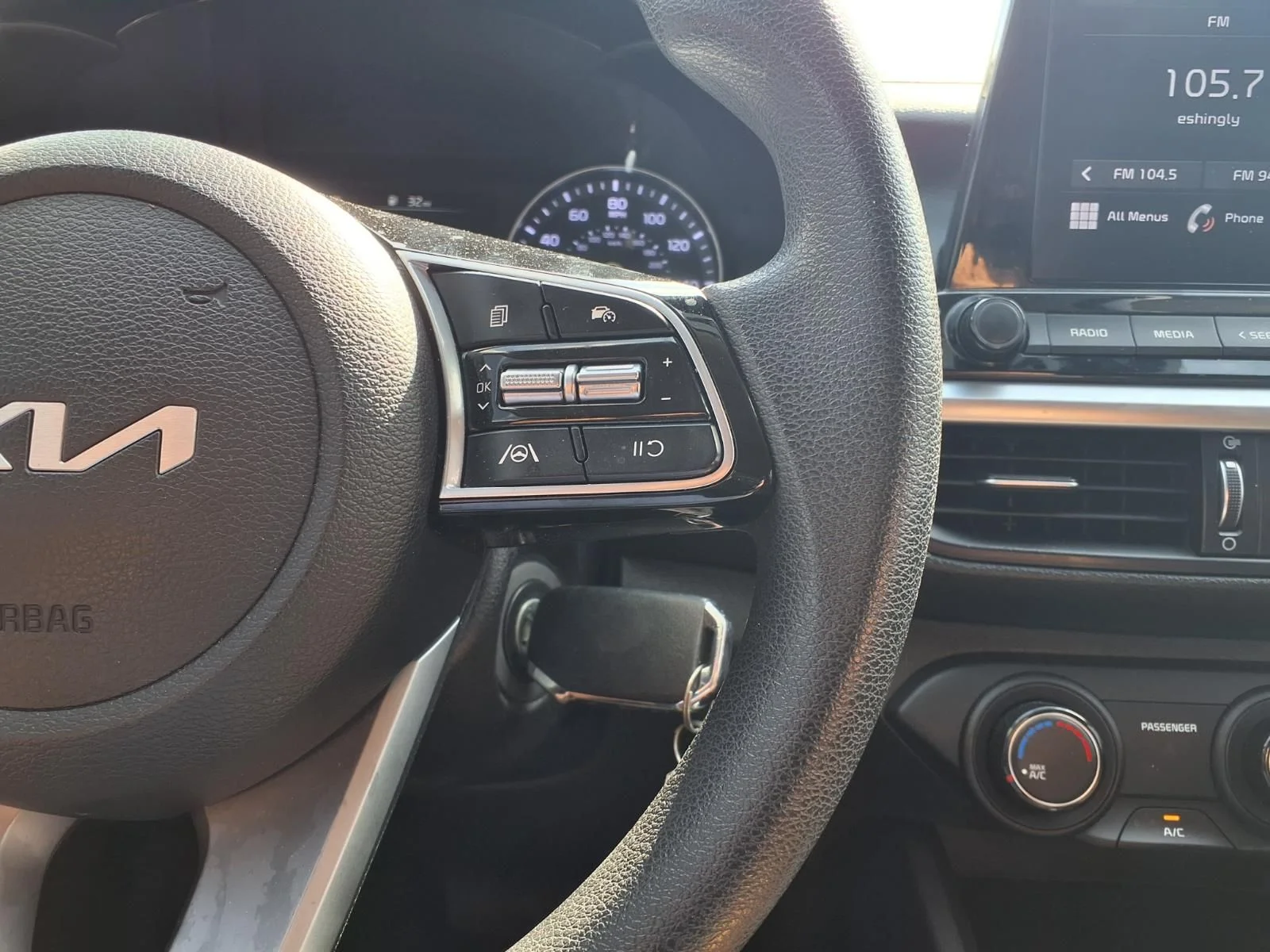 Used 2023 Black Kia LXS image 17