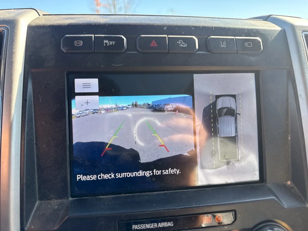 Used 2020 Blue Ford Lariat image 27