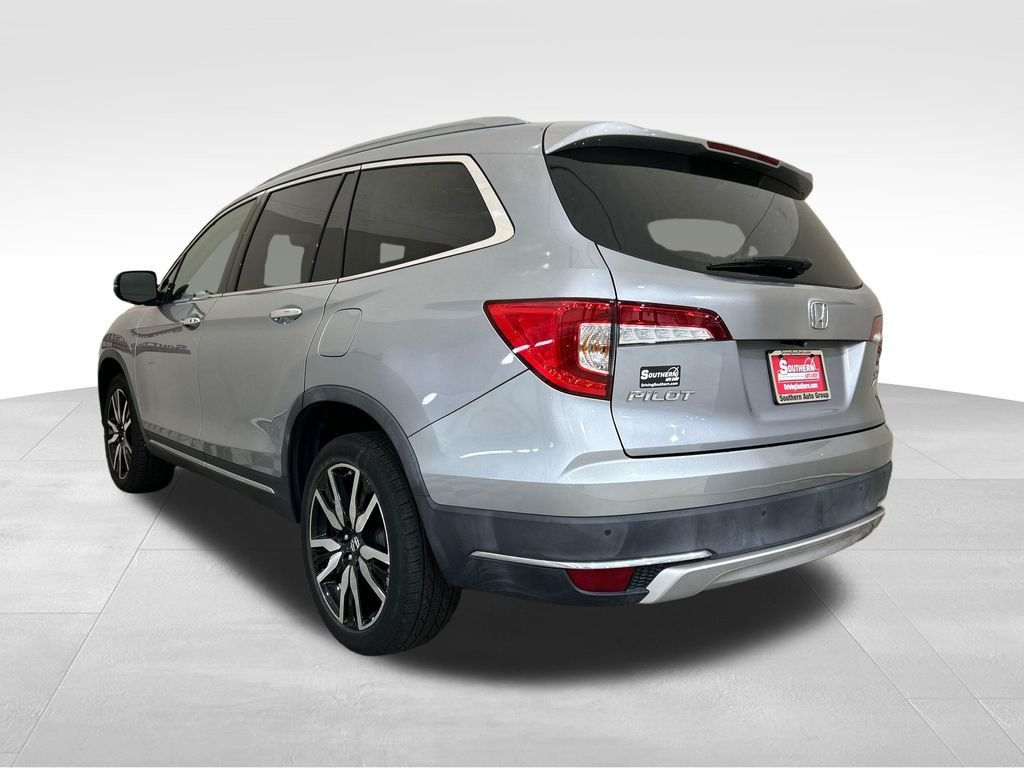Used 2020 Silver Honda Touring image 3