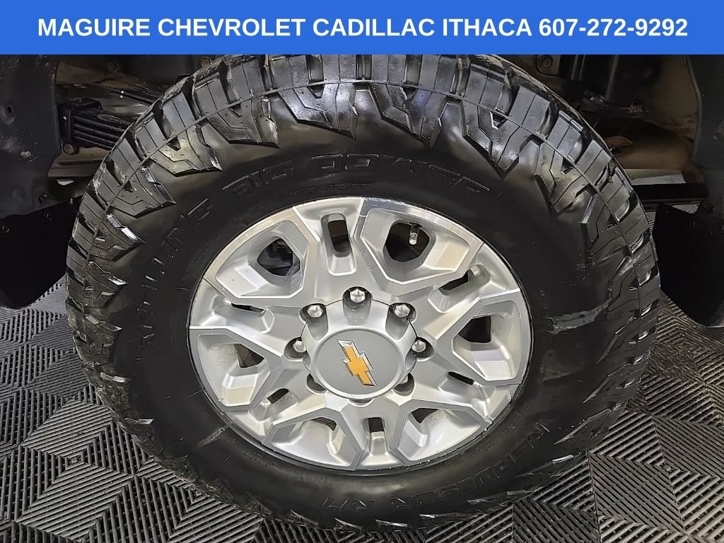 Used 2024 Gray Chevrolet LT image 13