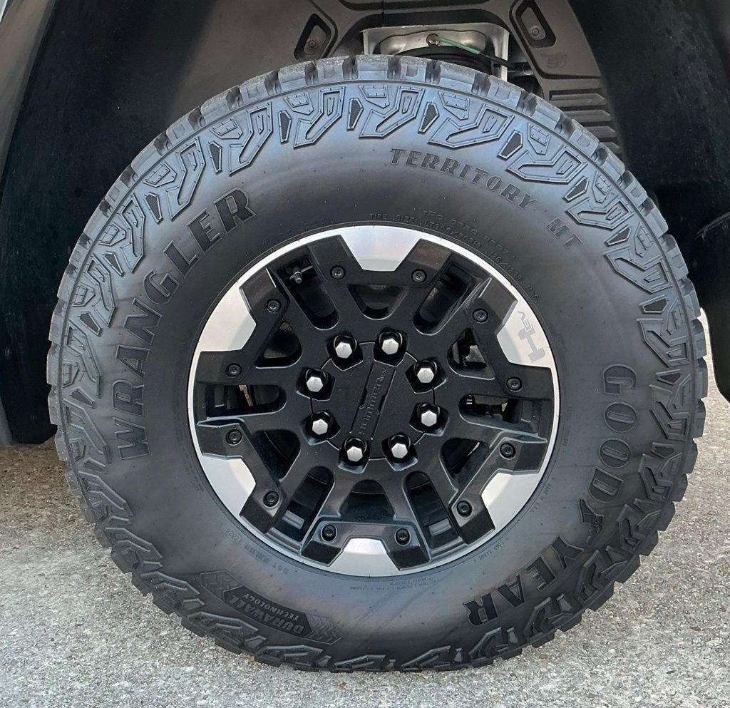 2025 GMC HUMMER EV 3X - Photo 11