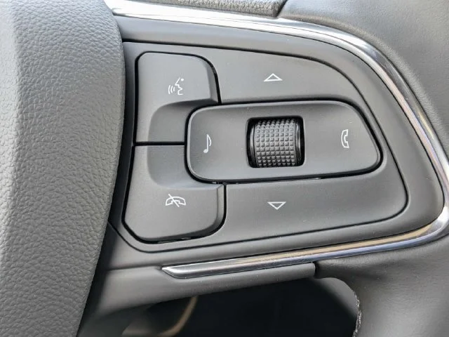 New 2026 WHITE FROST TRICOAT Buick Avenir image 26