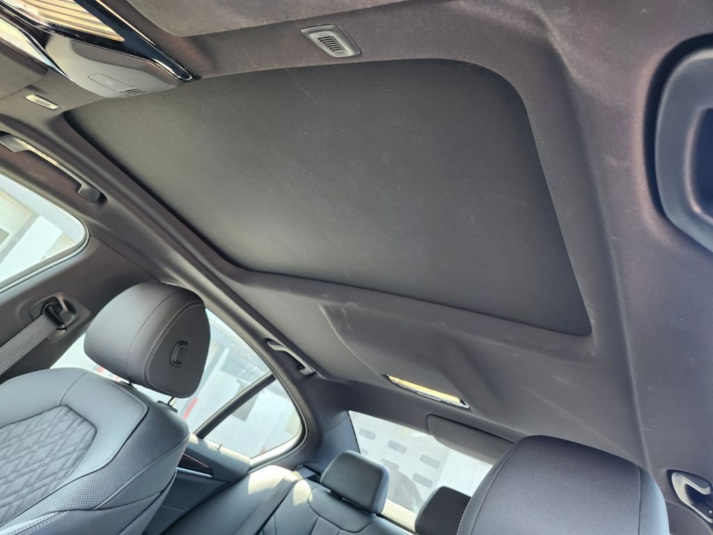 Used 2023 Gray BMW 540i xDrive image 21