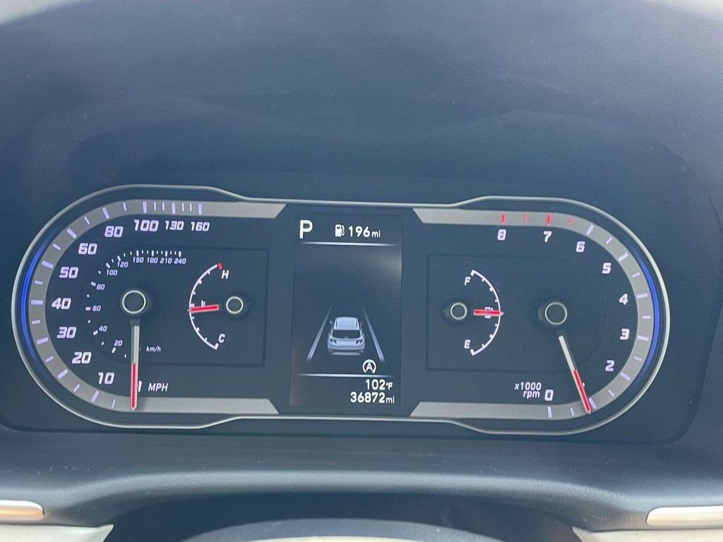 Used 2022 Gray Hyundai SE image 25