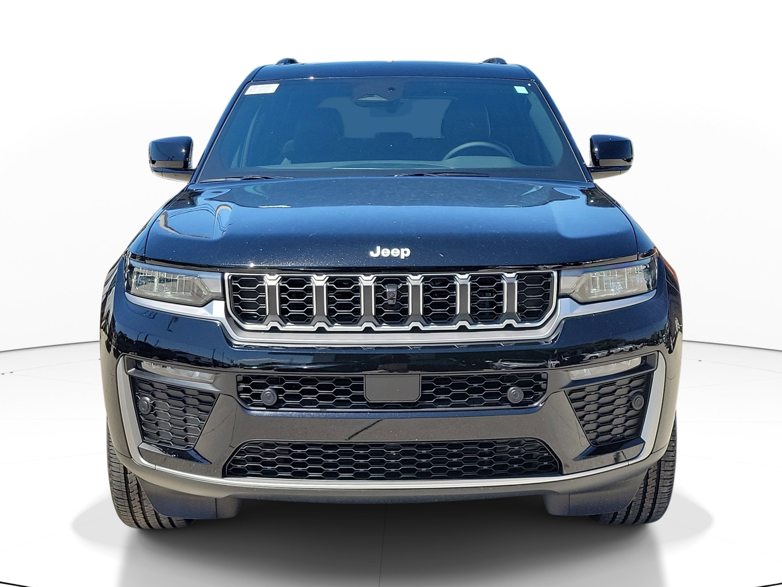 New 2026 Diamond Black Crystal Pearl-Coat Exterior Paint Jeep Limited image 2