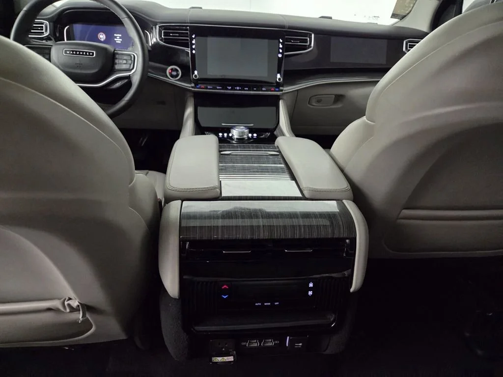 Used 2022 Silver Zynith Jeep Series II image 28