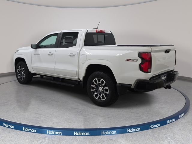 Used 2024 White Chevrolet Z71 image 8