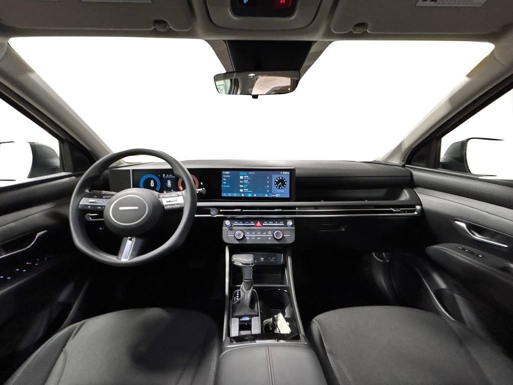 Used 2026 Silver Hyundai SE image 17