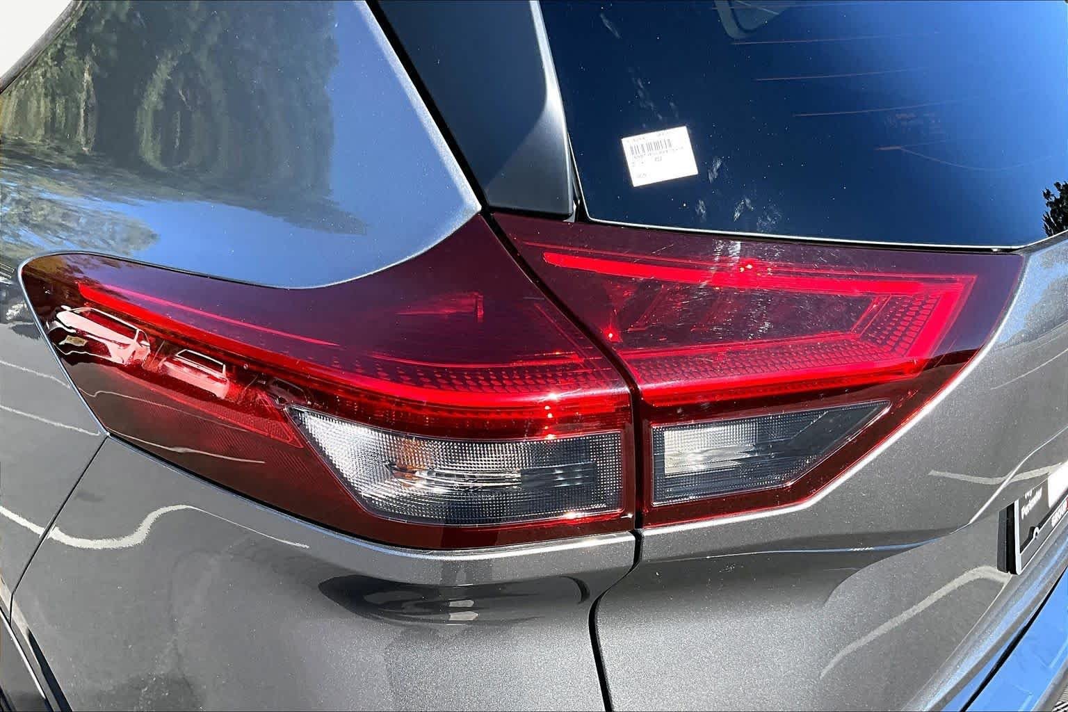 Used 2023 Gun Metallic Nissan SV image 29