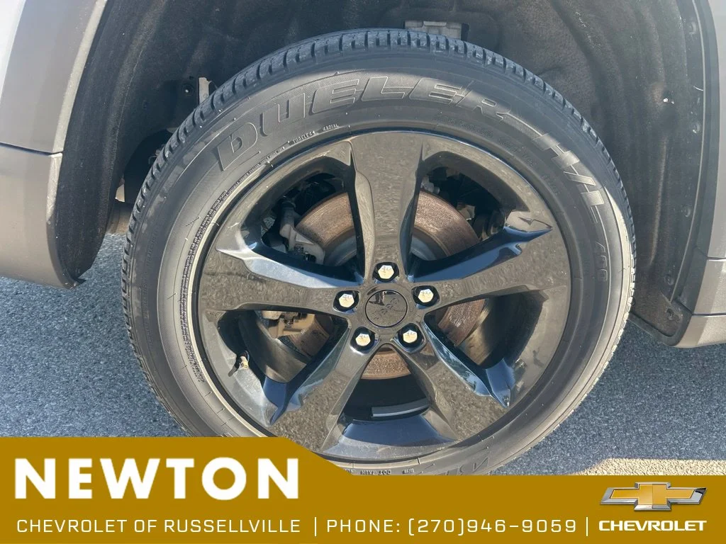 Used 2024 Bright White Clearcoat Jeep Altitude image 19