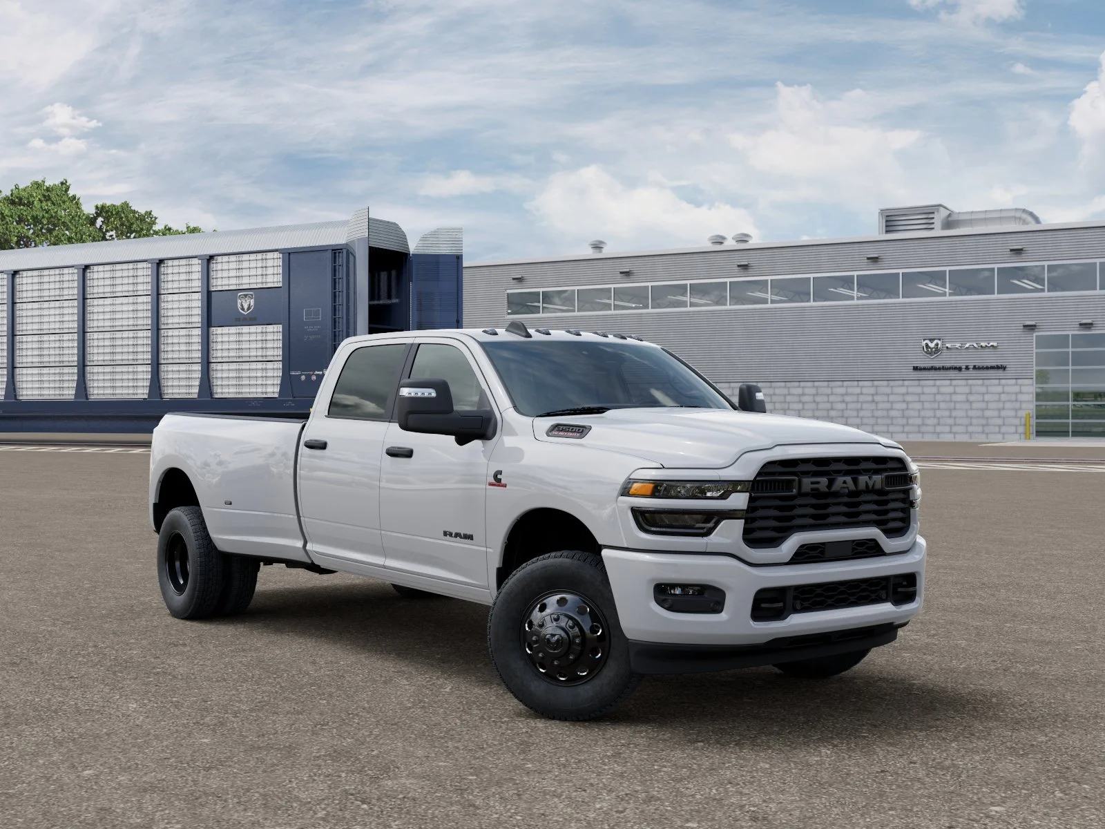 New 2026 Bright White Clear-Coat Exterior Paint RAM BIG HORN image 3