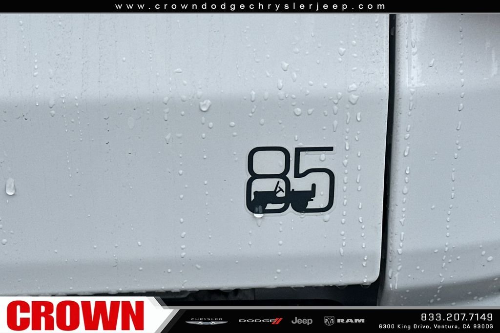 New 2026 Bright White Clear-Coat Exterior Paint Jeep 85th Anniversary Edition image 24