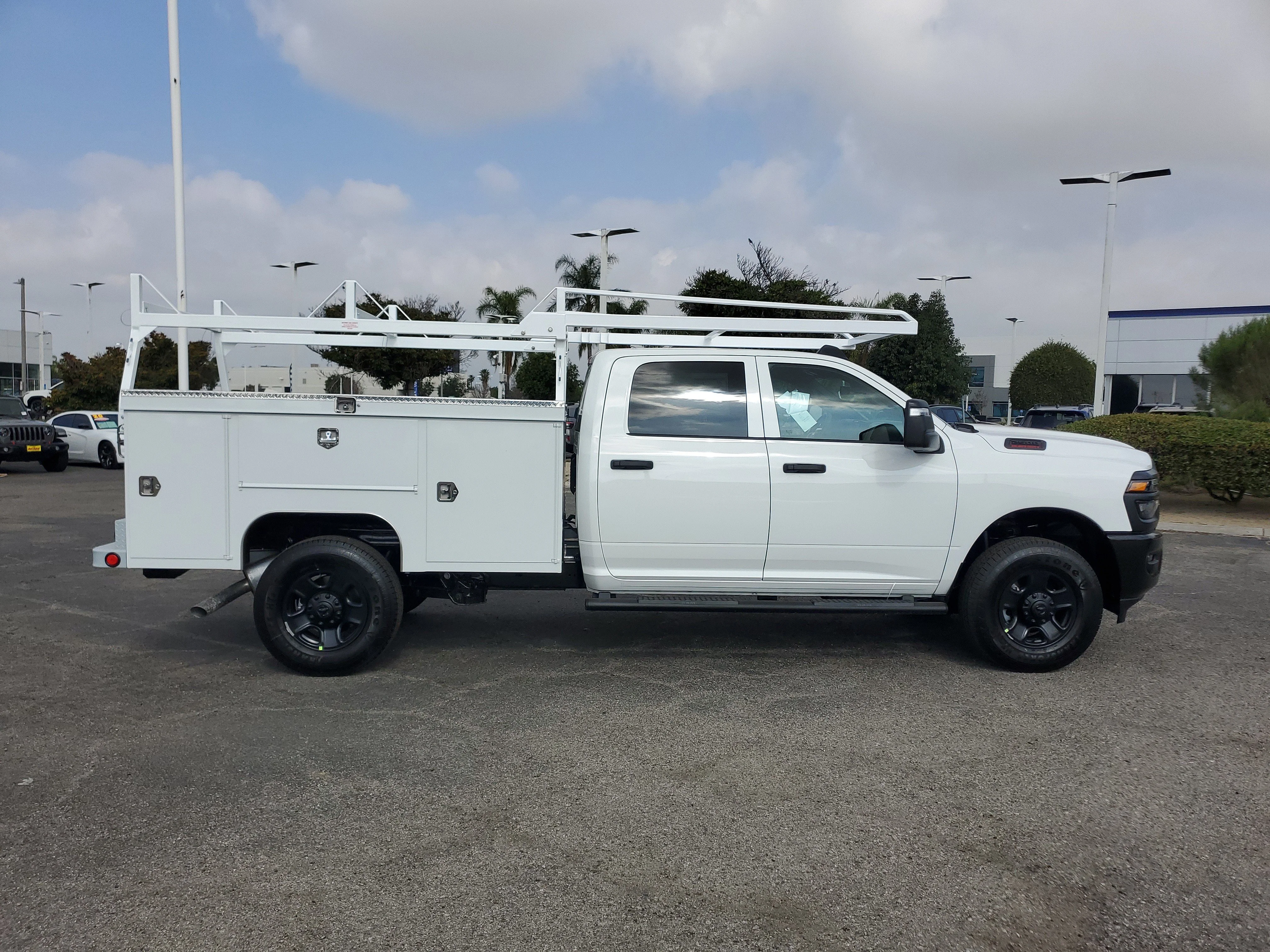 New 2026 Bright White Clearcoat RAM Tradesman image 2