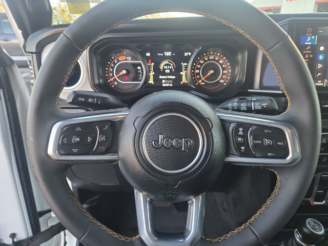 Used 2024 White Jeep Sahara image 20