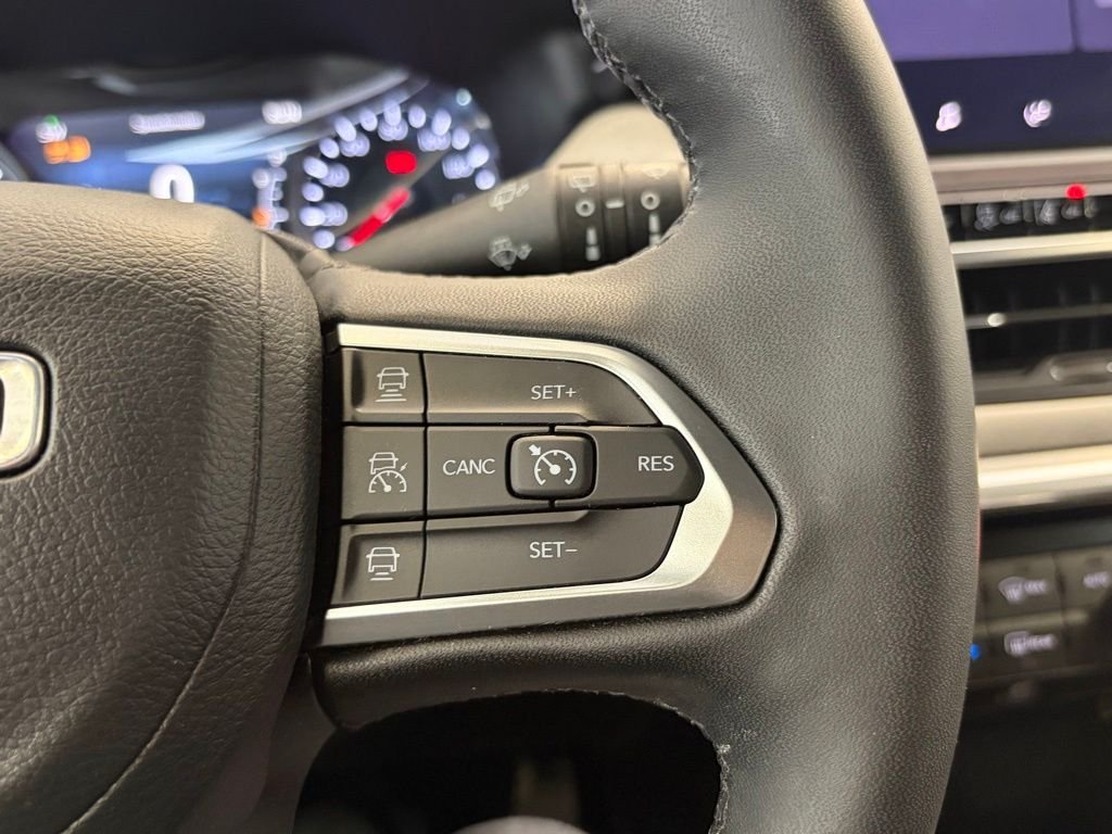 Used 2024 Gray Metallic Jeep Limited image 33