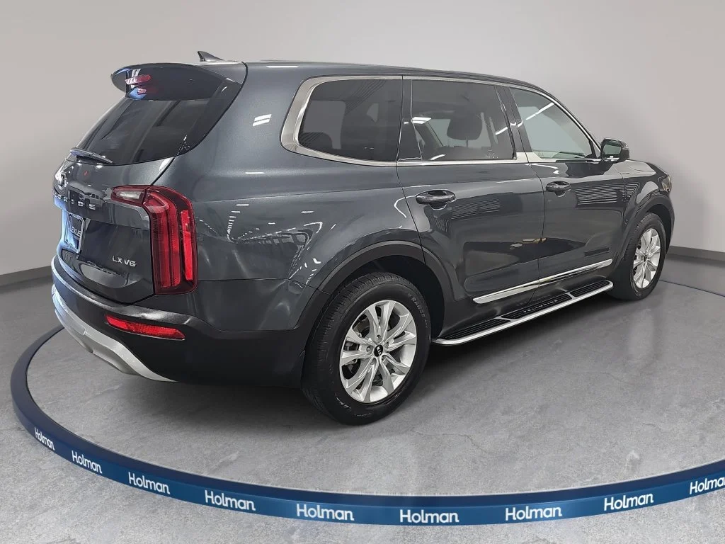 Used 2021 Gray Kia LX image 6