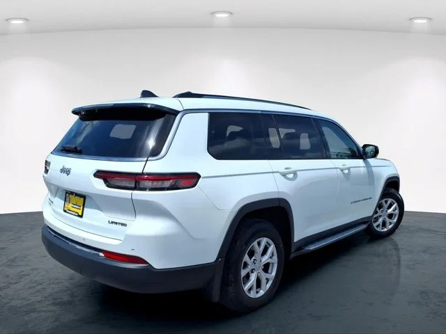 Used 2022 White Jeep Limited image 6