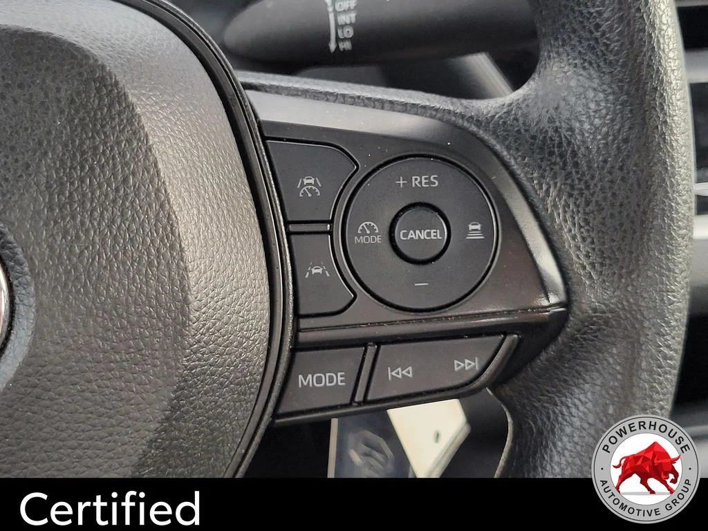 Used 2024  Toyota LE image 27