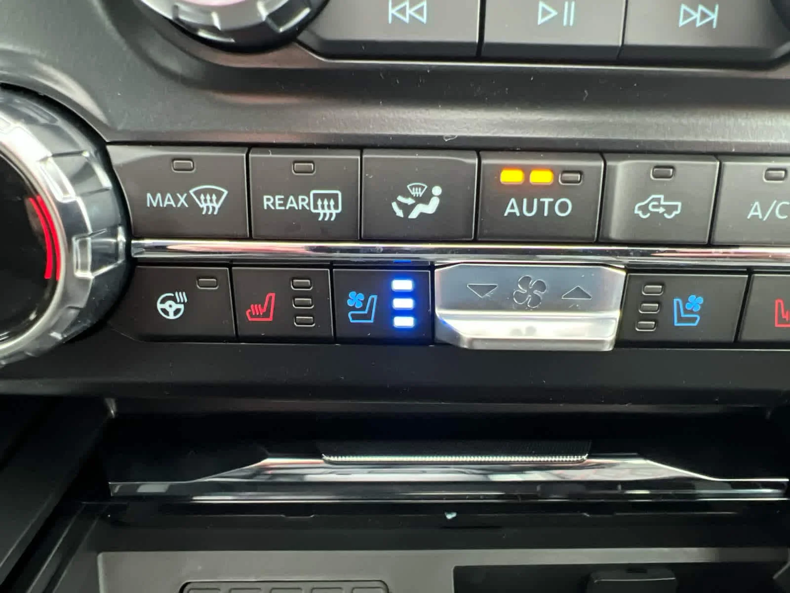 New 2026 Agate Black Metallic Ford Lariat Black Widow image 29