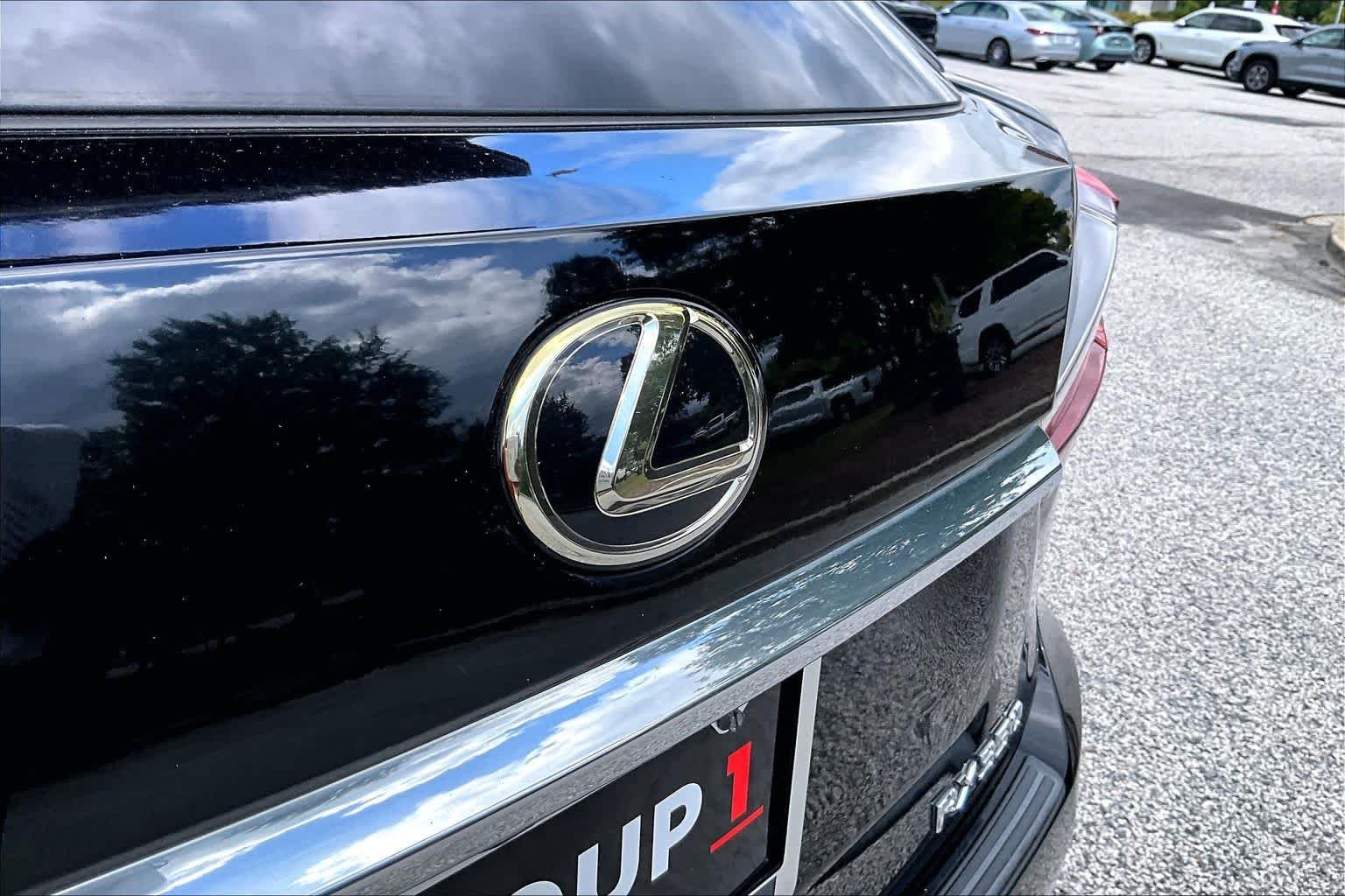 Used 2019 Obsidian Lexus  image 30