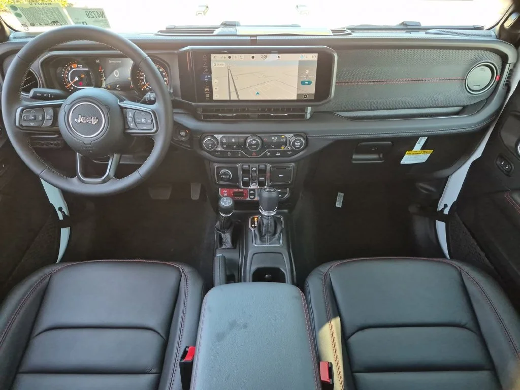 New 2027 White/off-white Jeep Rubicon X image 28