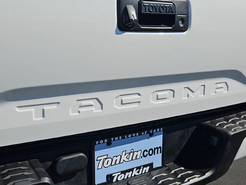 Used 2021 Super White Toyota SR image 26