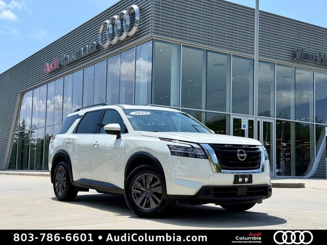 2022 Nissan Pathfinder SV