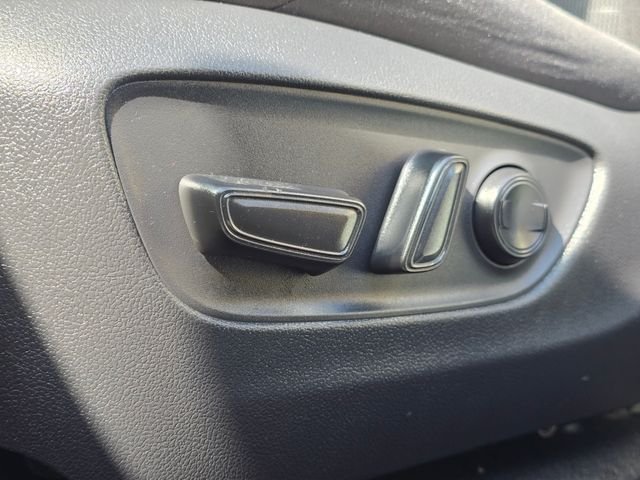 2023 Toyota RAV4 SE - Photo 25
