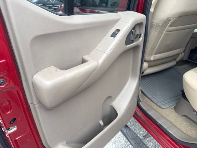 Used 2012 Red Nissan SV image 23